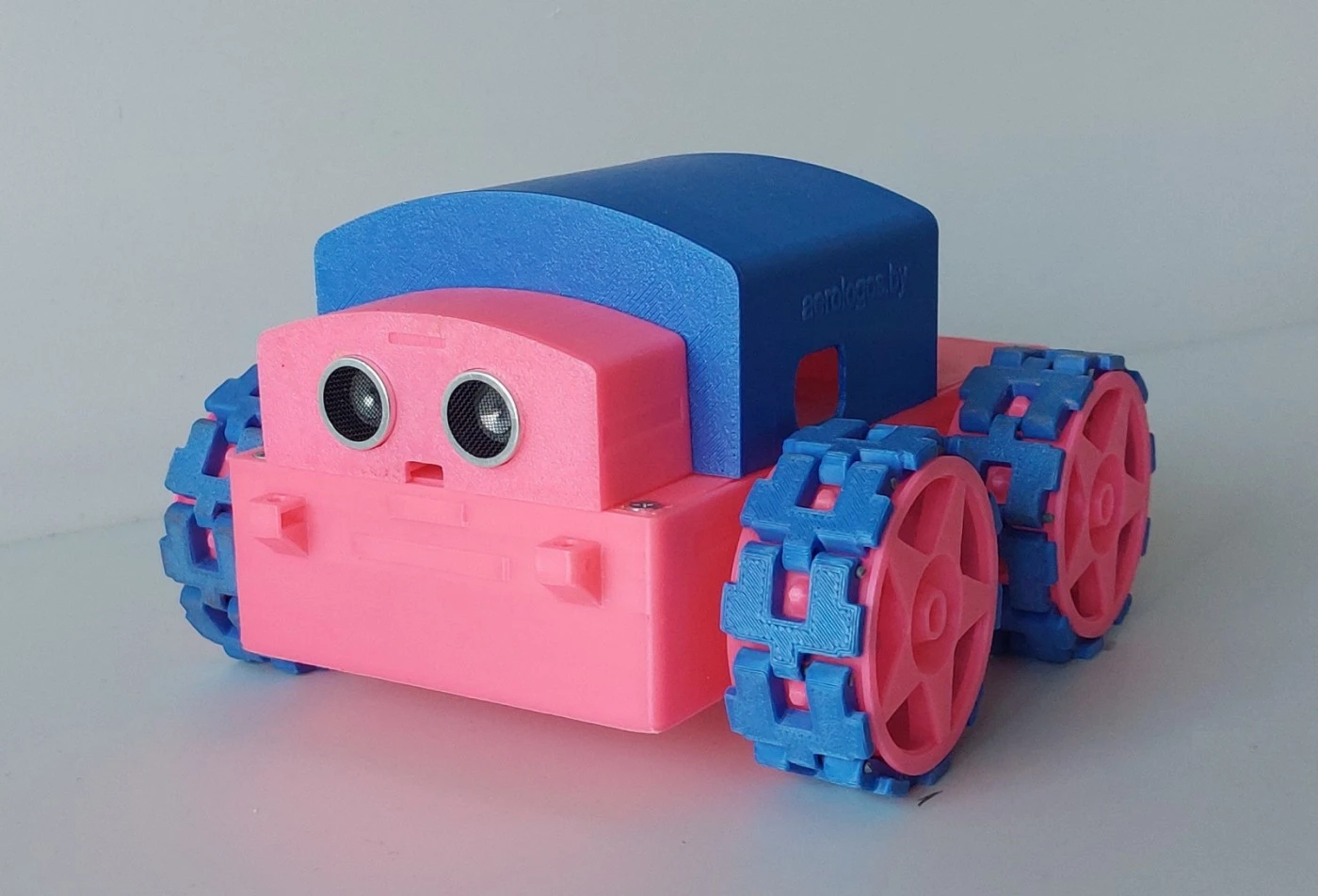 Two-story transformable chassis of the BOBiK robot