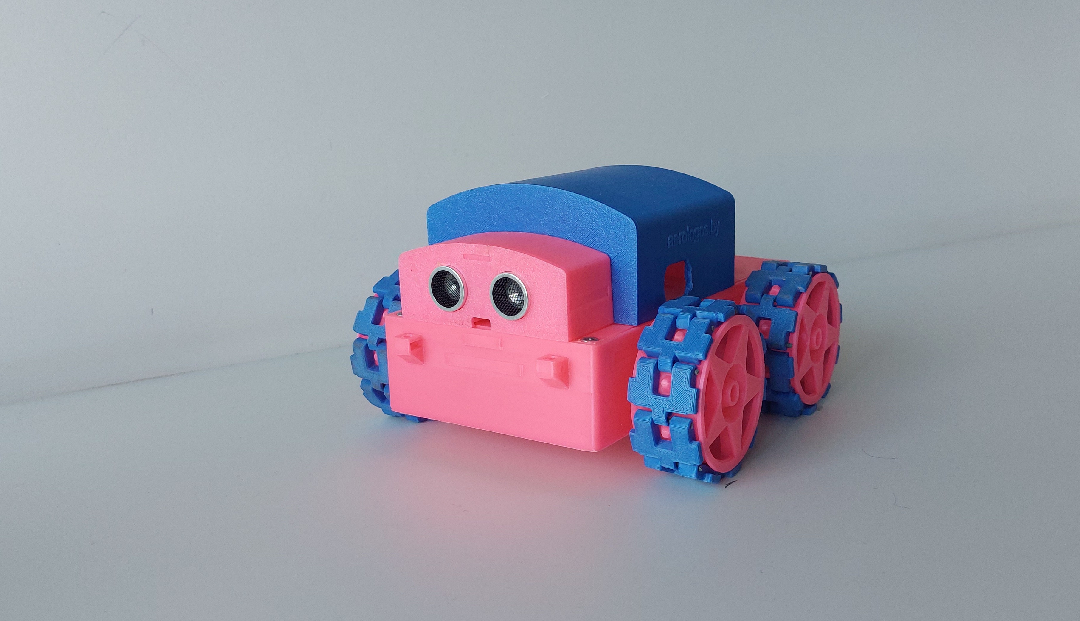 BOBIK: pink-blue robot